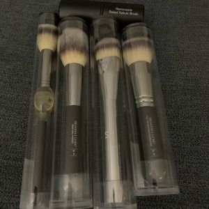5 makeup brushes.
